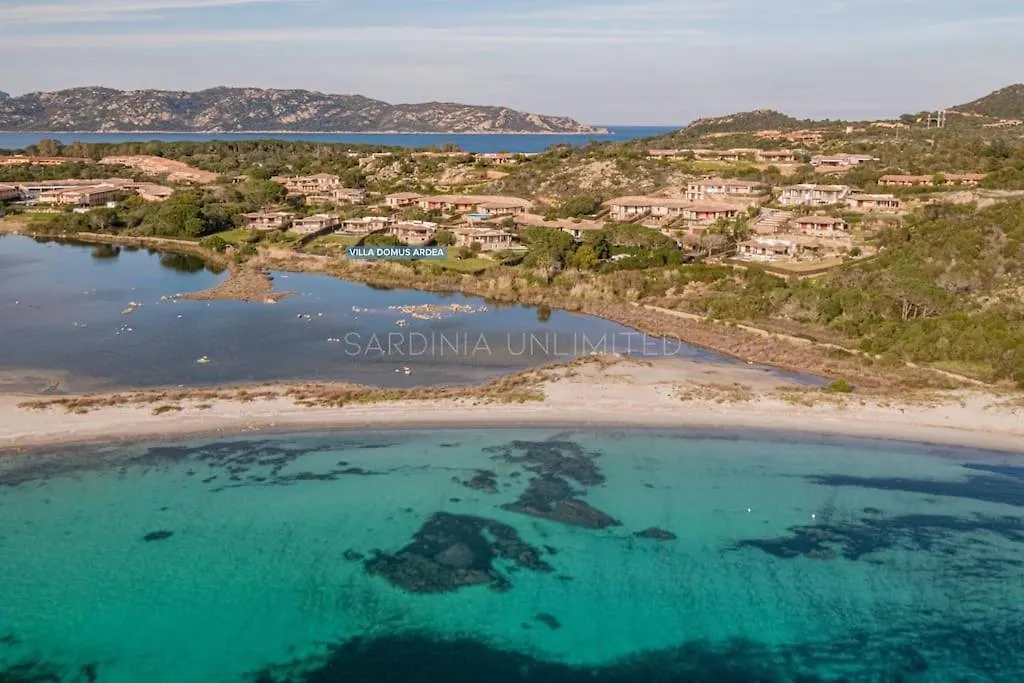 Villa Domus Ardea Capo Coda Cavallo 0*,